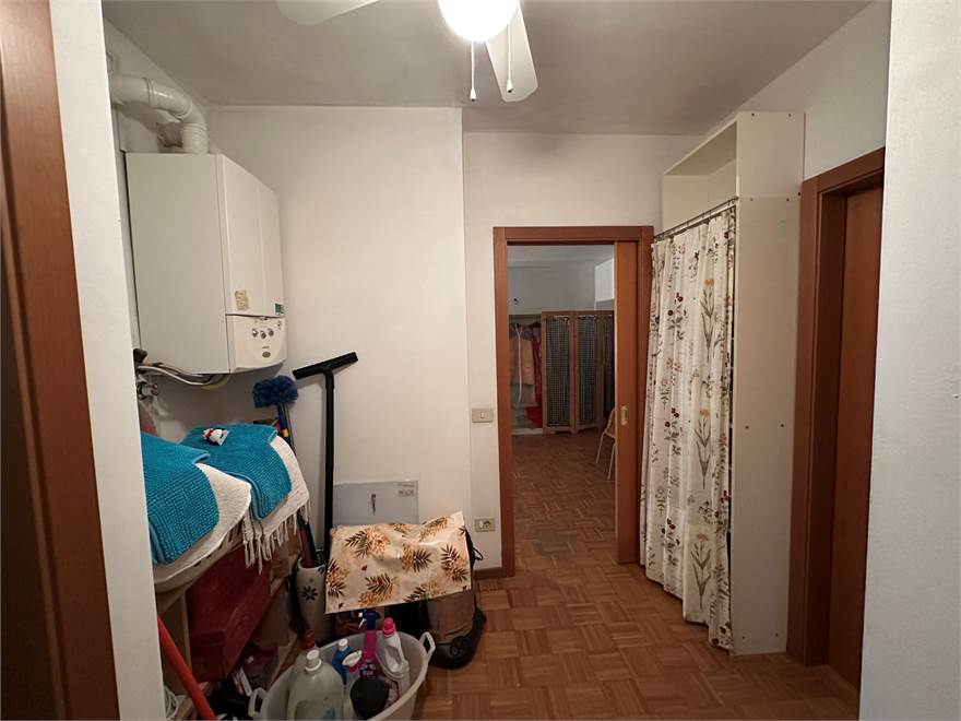 Photo 32