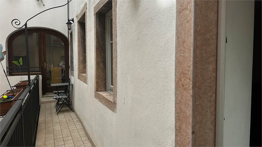 Photo 48