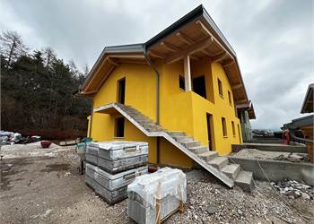 MANSARDA PANORAMICA CON GIARDINO PRIVATO CLASSE A+