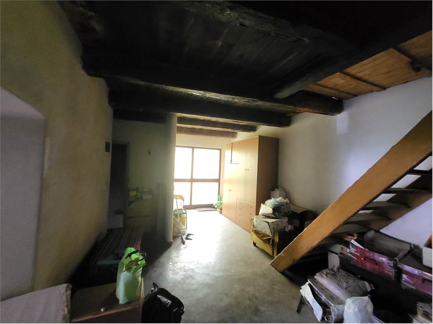 Photo 32